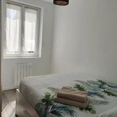 Joli Avec Jardin-terrasse Prive