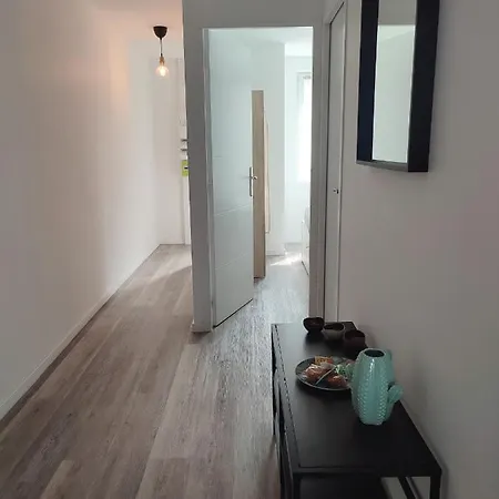 Joli Avec Jardin-terrasse Prive Apartment